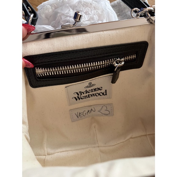 NWT Vivienne Westwood Floral Cloth Frame-Top Shoulder Bag w DUSTBAG! 9.1in X 5.5 - Picture 5 of 9